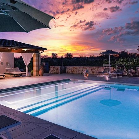 Masseria Tenuta Flora Maria Leverano Bagian luar foto