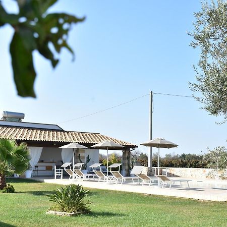 Masseria Tenuta Flora Maria Leverano Bagian luar foto