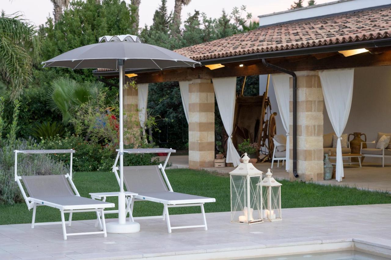 Masseria Tenuta Flora Maria Leverano Bagian luar foto