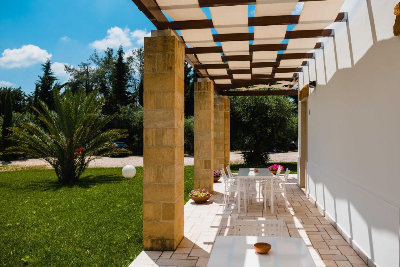 Masseria Tenuta Flora Maria Leverano Bagian luar foto