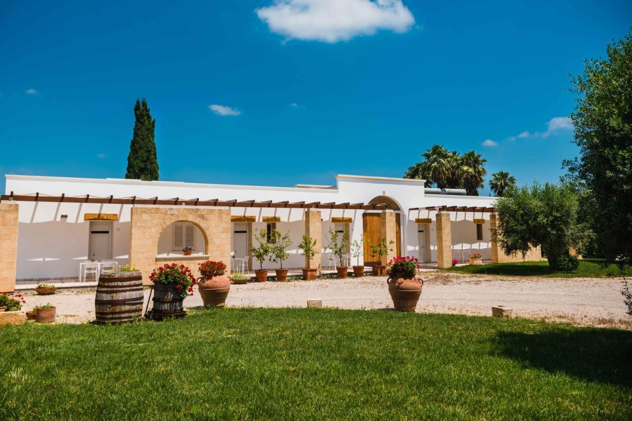 Masseria Tenuta Flora Maria Leverano Bagian luar foto