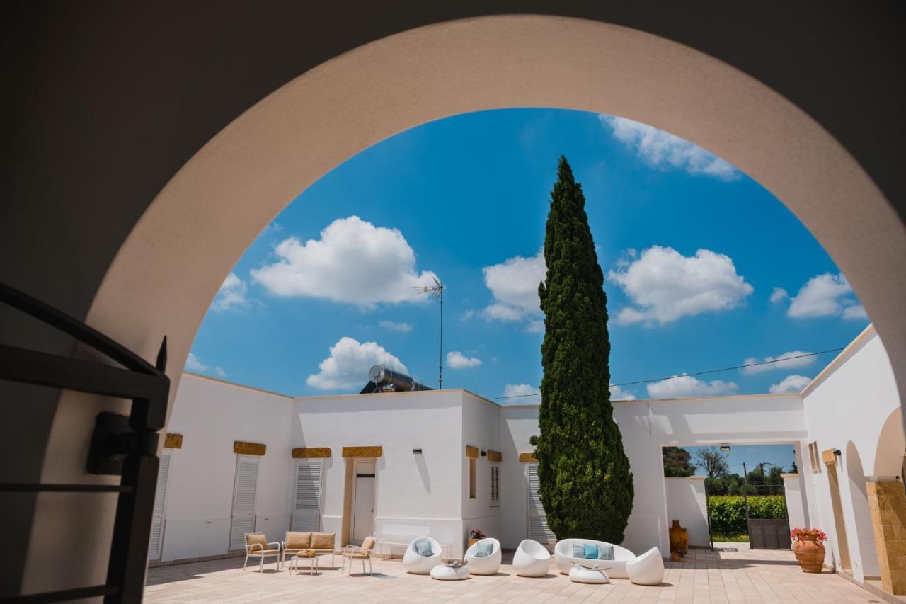 Masseria Tenuta Flora Maria Leverano Bagian luar foto
