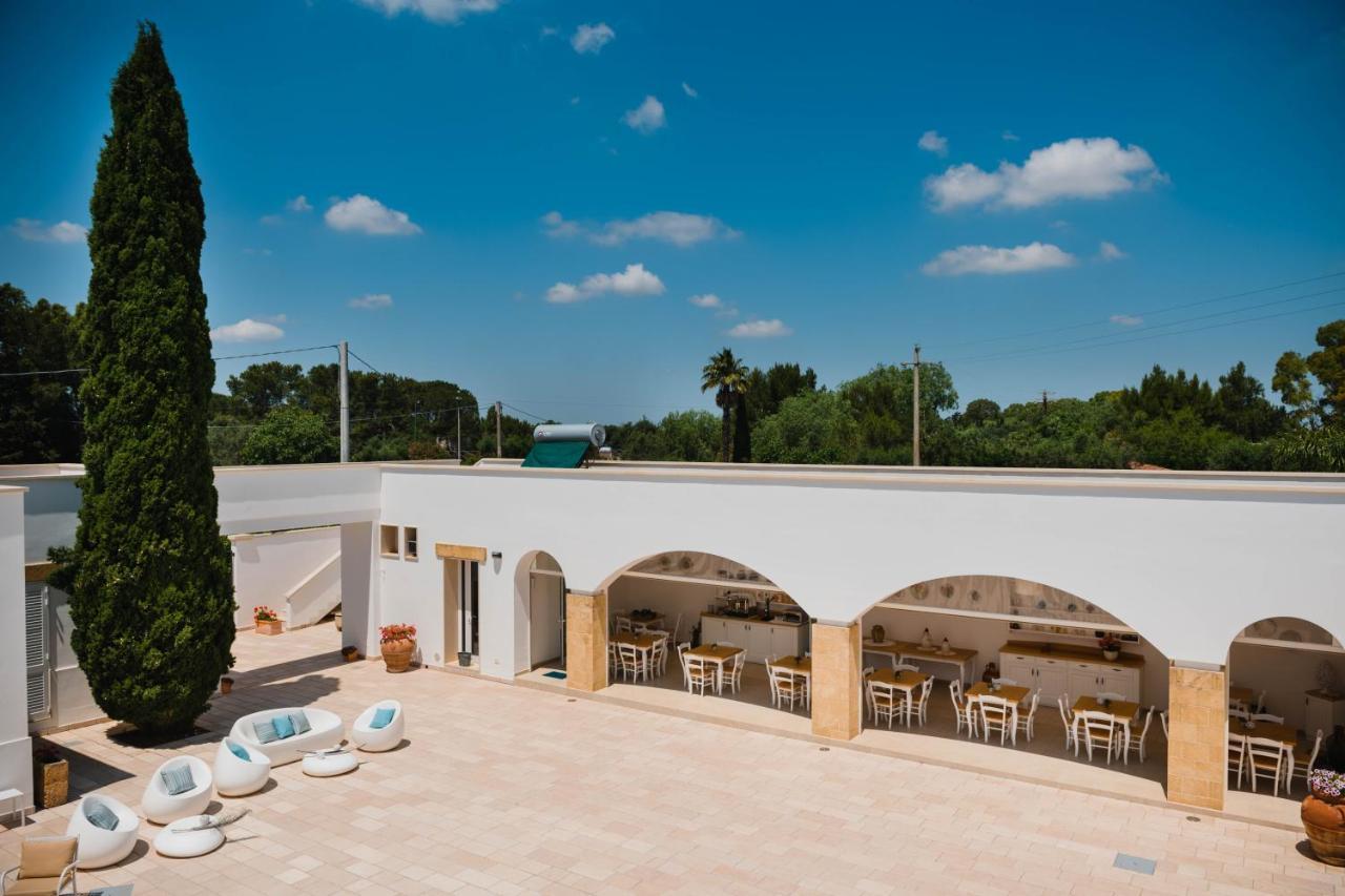 Masseria Tenuta Flora Maria Leverano Bagian luar foto