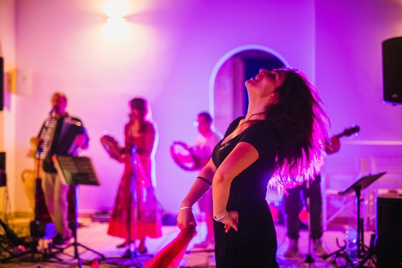 Masseria Tenuta Flora Maria Leverano Bagian luar foto
