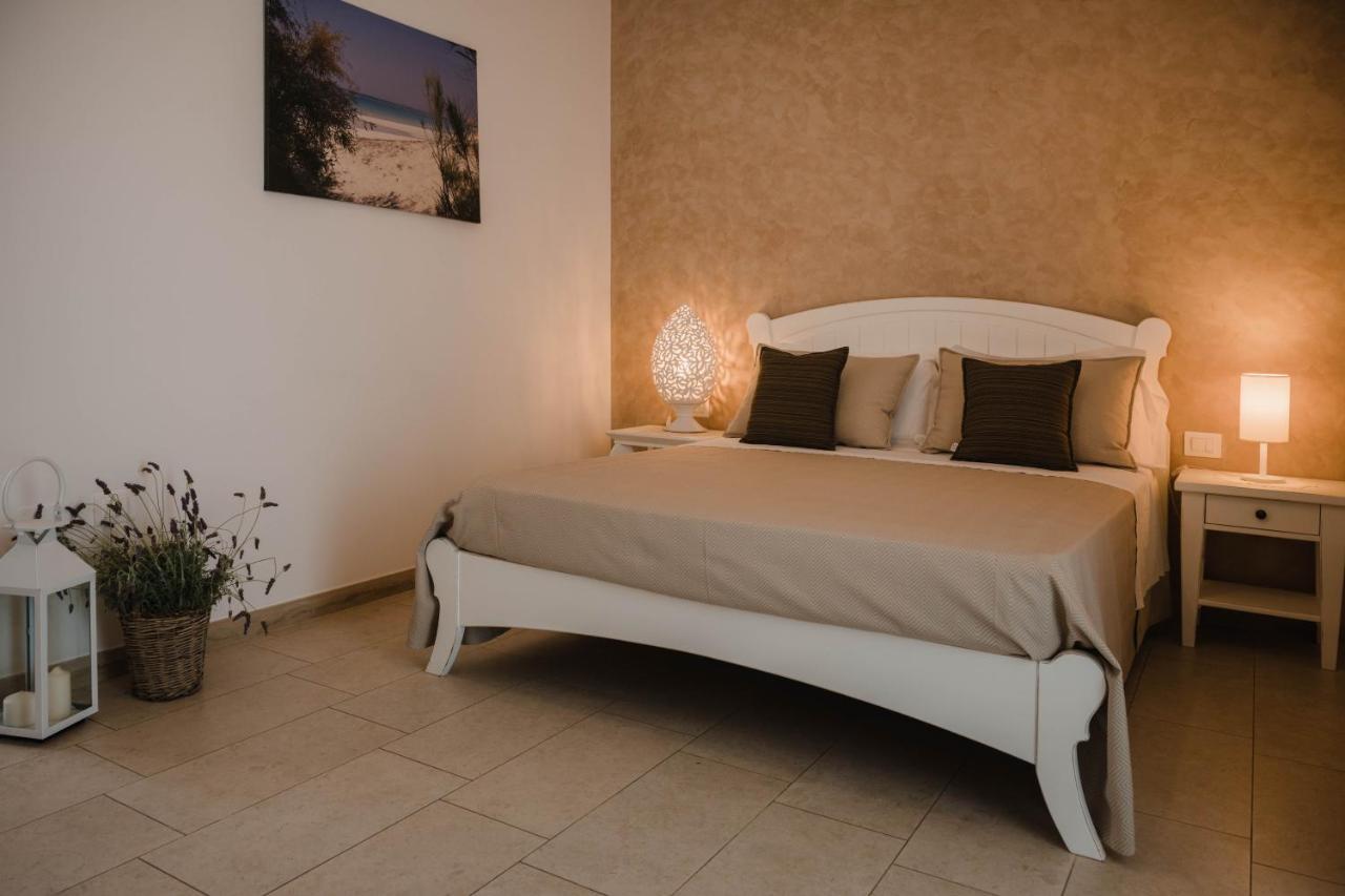 Masseria Tenuta Flora Maria Leverano Bagian luar foto